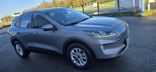 Ford Kuga image 3
