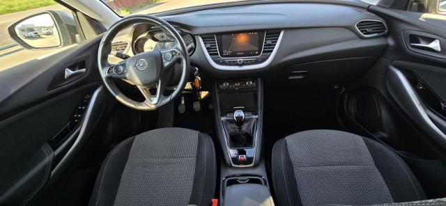 Opel Grandland X image 2