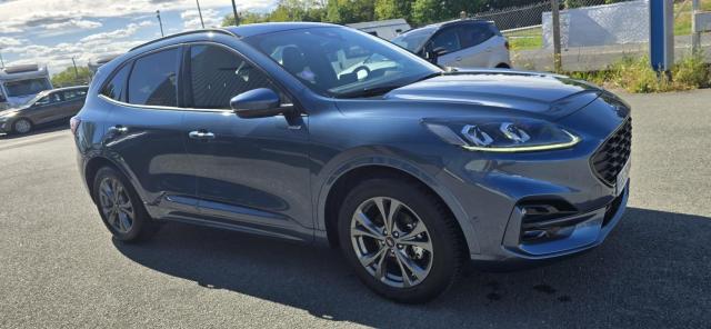 Ford Kuga image 2
