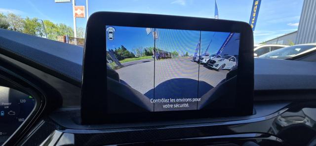 Ford Kuga image 4