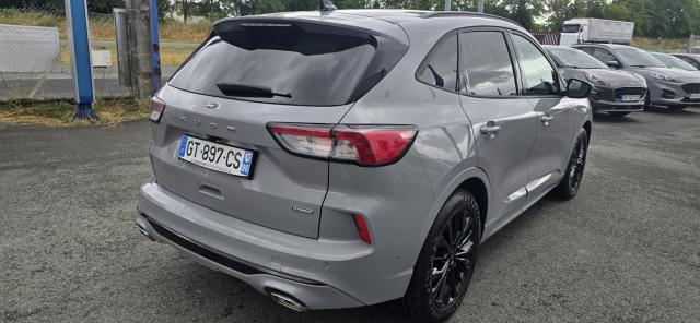 Ford Kuga image 6