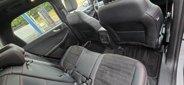 Ford Kuga image 7