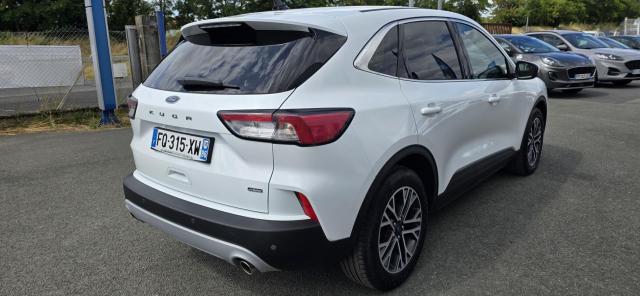 Ford Kuga image 2