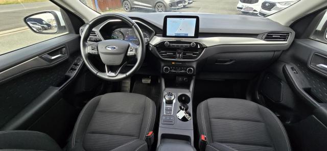 Ford Kuga image 6