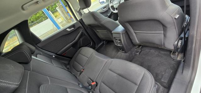 Ford Kuga image 5