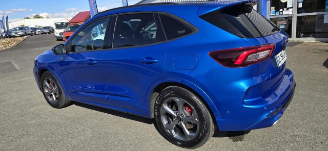 Ford Kuga image 6