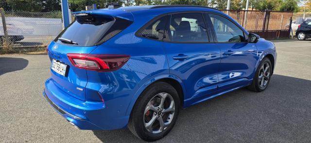 Ford Kuga image 4