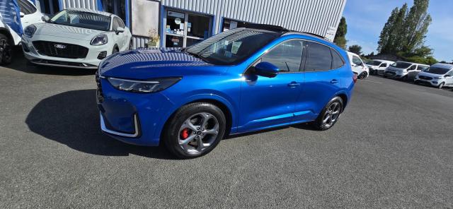 Ford Kuga image 8