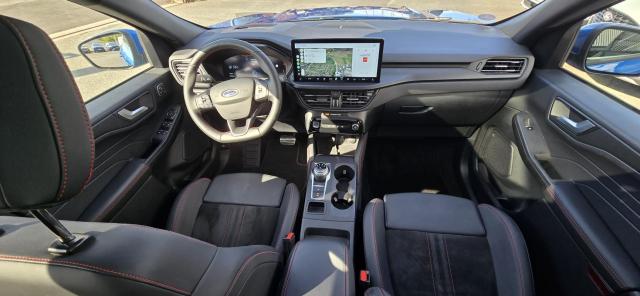 Ford Kuga image 9