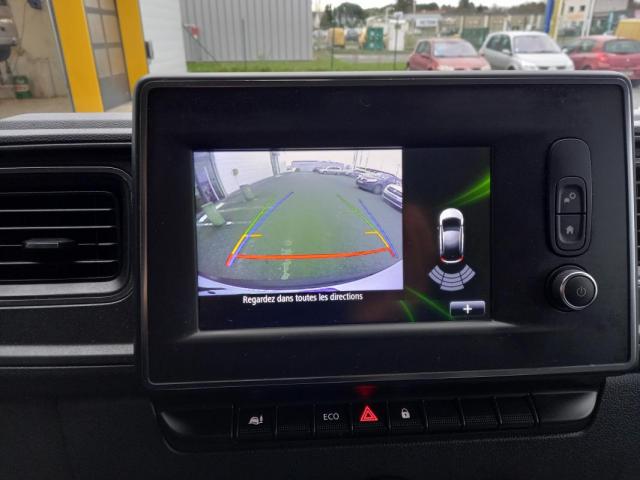 Renault Master image 2