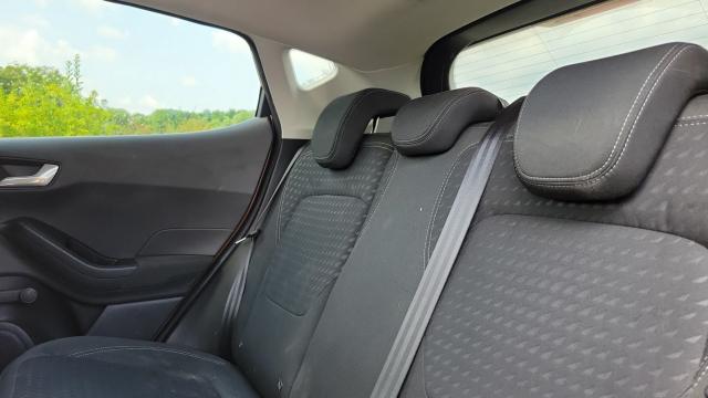 Ford Fiesta image 9