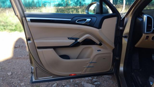 Porsche Cayenne image 2