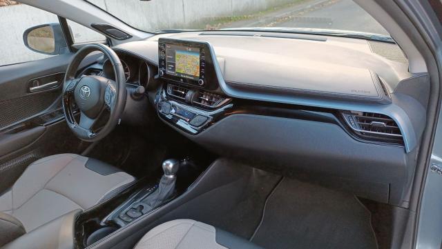 Toyota C-Hr image 7