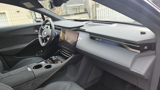 Lotus Eletre image 9