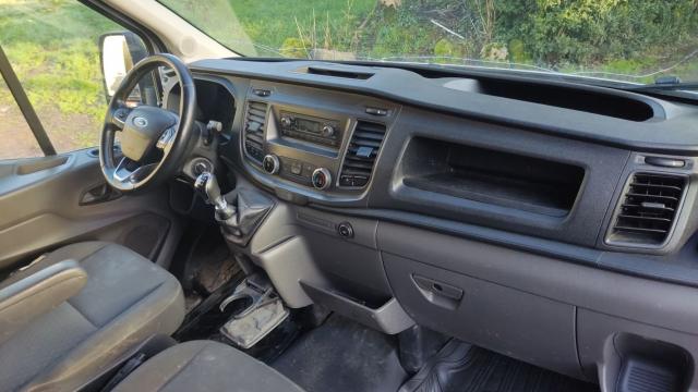 Ford Transit image 2