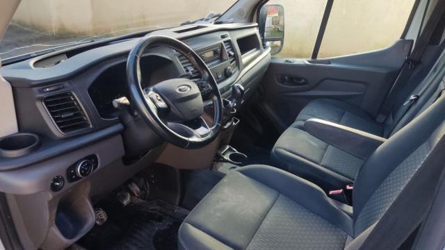 Ford Transit image 6