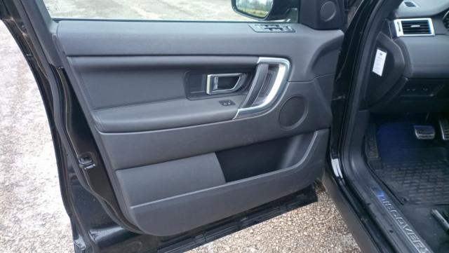Land Rover Discovery Sport image 9