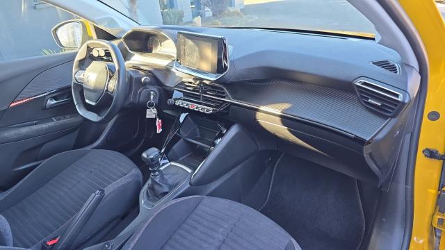Peugeot 208 image 1