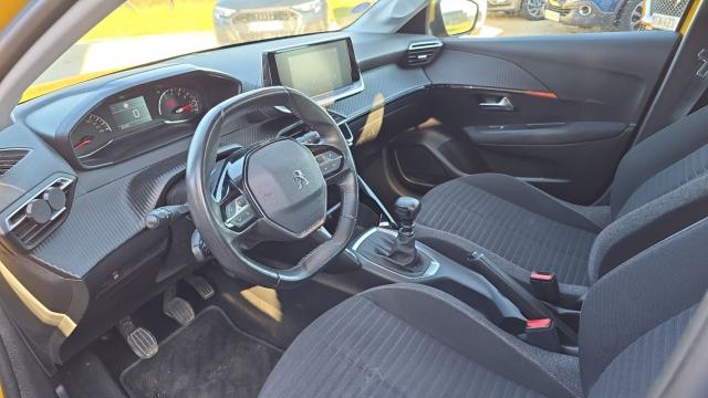 Peugeot 208 image 6