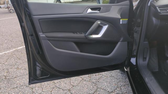 Peugeot 308 image 8