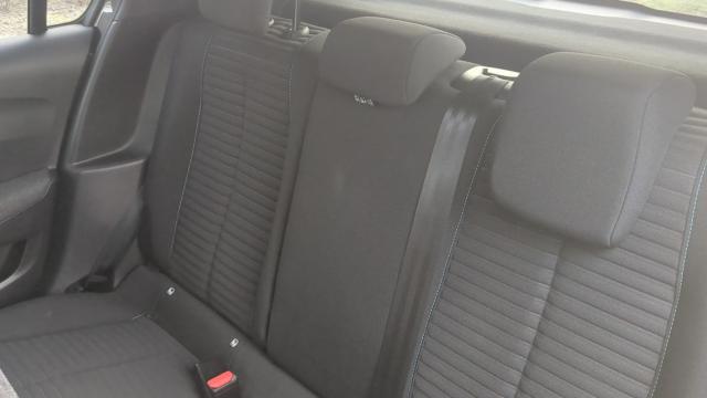 Peugeot 208 image 5