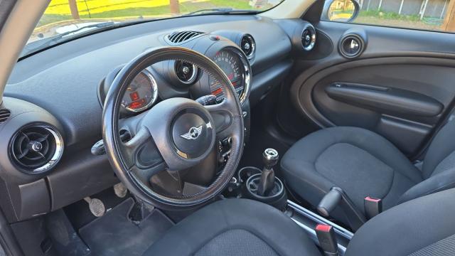 Mini Countryman image 9