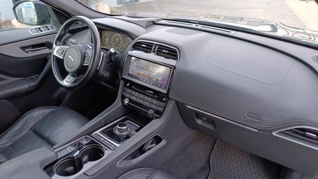 Jaguar F-Pace image 1