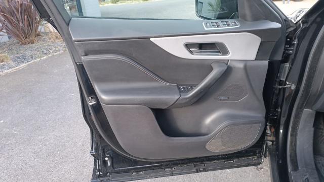 Jaguar F-Pace image 6