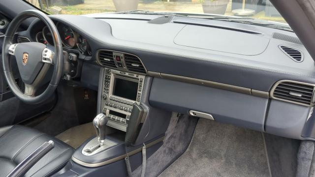 Porsche 911 image 9