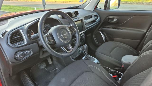 Jeep Renegade image 9