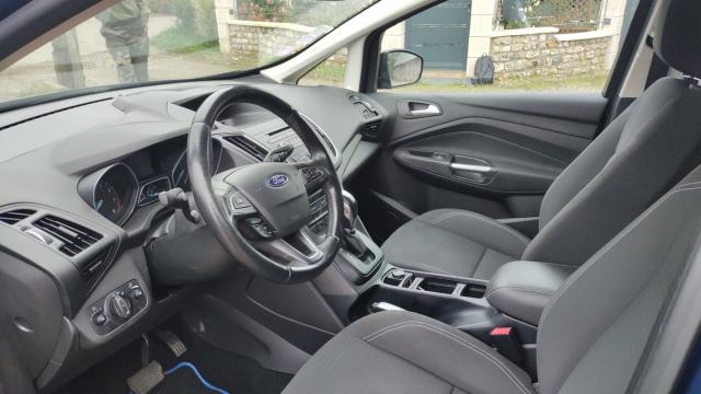 Ford C-Max image 8