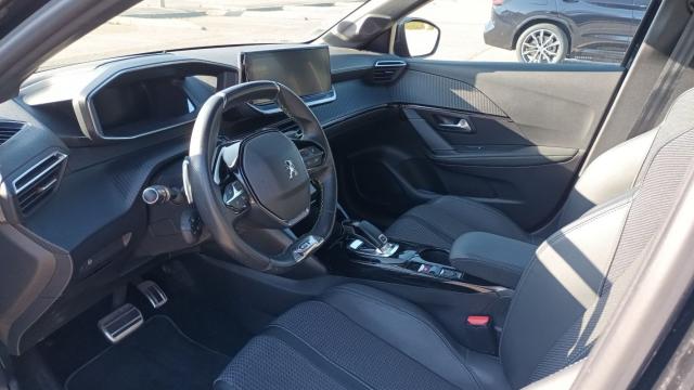 Peugeot 208 image 4
