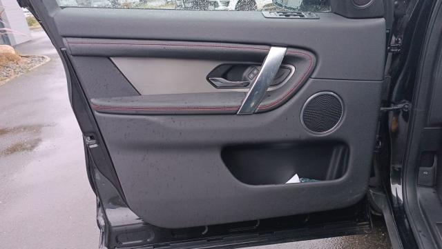 Land Rover Discovery Sport image 6
