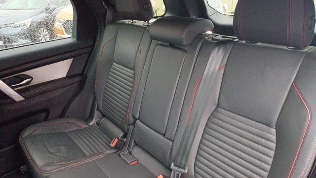 Land Rover Discovery Sport image 9