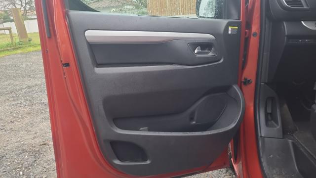 Peugeot Traveller image 6