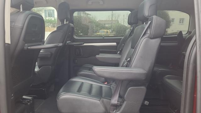 Peugeot Traveller image 9