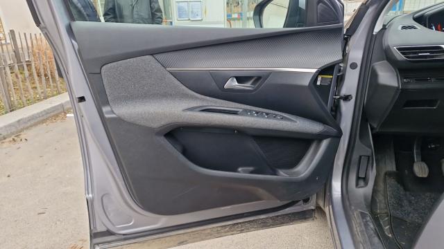 Peugeot 3008 image 4