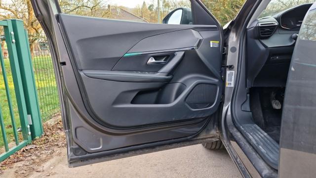 Peugeot 2008 image 5