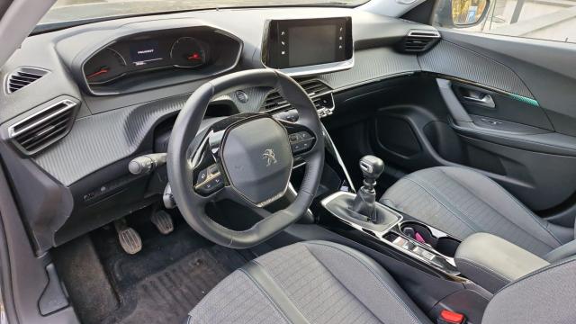 Peugeot 2008 image 9
