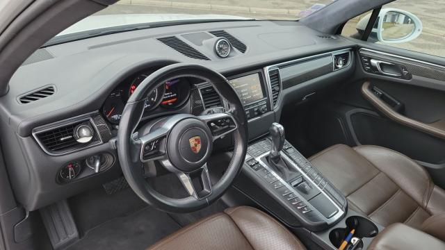 Porsche Macan image 5