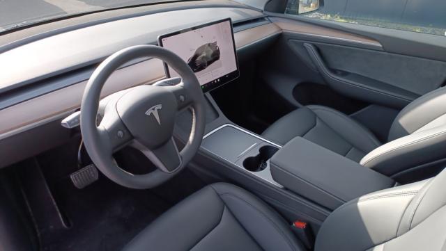 Tesla Model Y image 4