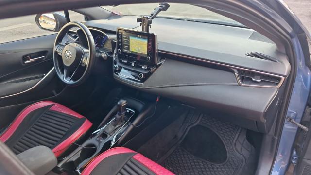 Toyota Corolla Touring Sports image 2