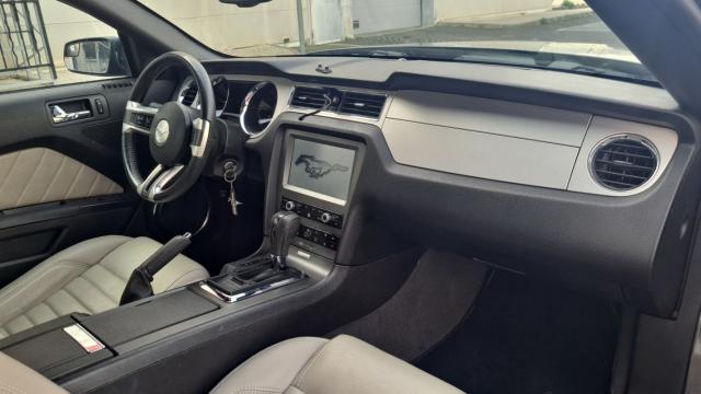 Ford Mustang image 4