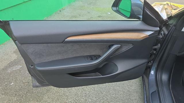 Tesla Model 3 image 6