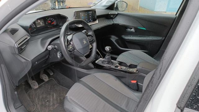 Peugeot 208 image 5