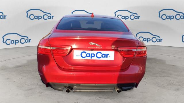 Jaguar Xe image 9