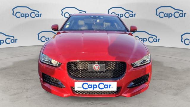 Jaguar Xe image 8