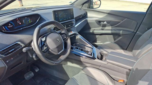 Peugeot 3008 image 3