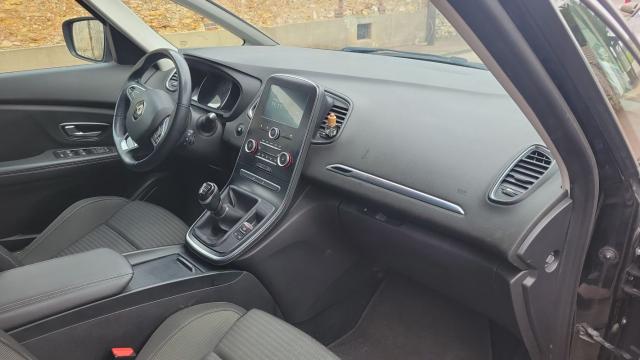 Renault Scénic image 7