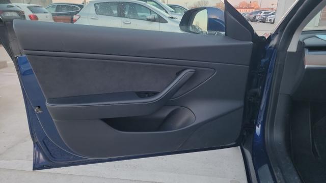 Tesla Model 3 image 5